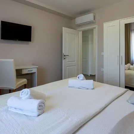 House Vidovic By Guide Villa